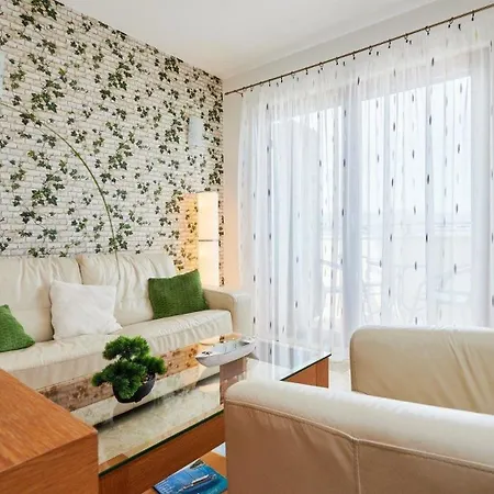 Fuer 4 Personen In Slatine, Dalmatien Appartement